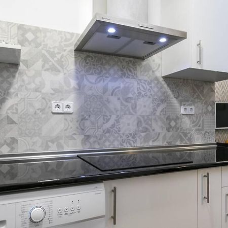 Apartamentos Plaza De Pedro Zerolo I Madrid Eksteriør bilde
