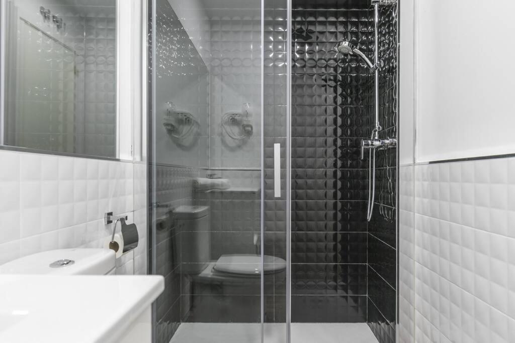 Apartamentos Plaza De Pedro Zerolo I Madrid Eksteriør bilde