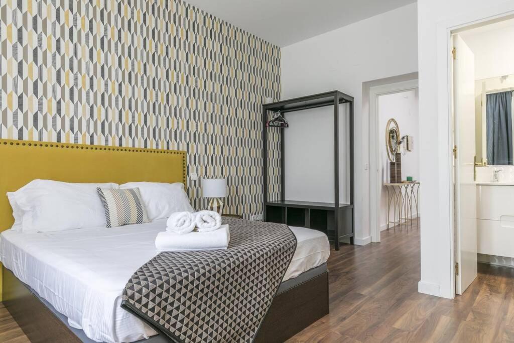 Apartamentos Plaza De Pedro Zerolo I Madrid Eksteriør bilde